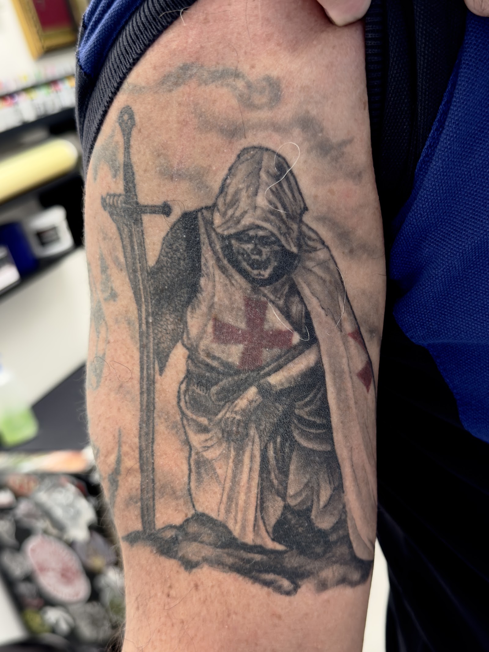 Cover-up tatouage par Antonelli